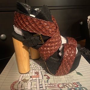 jeffrey campbell so much heels